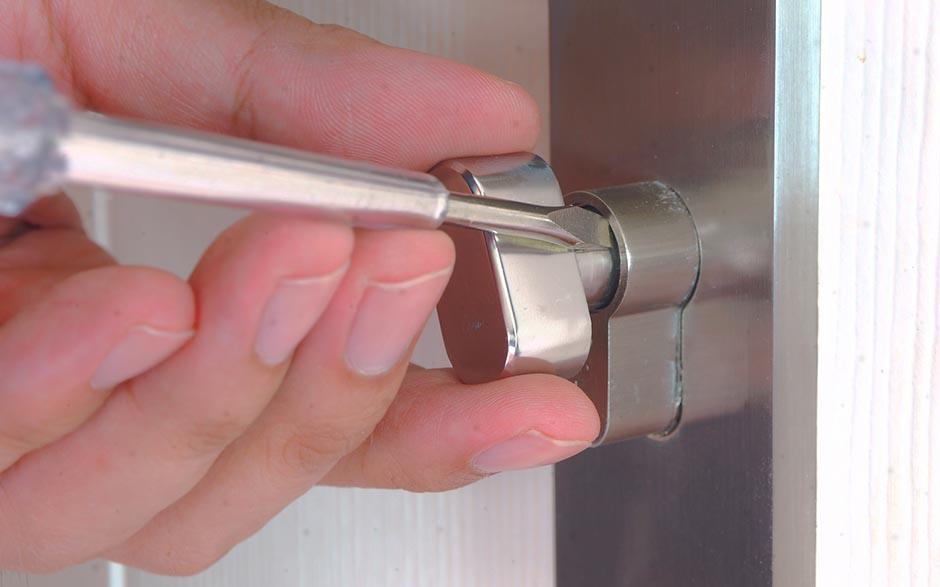 artisan serrurier ouverture de porte Gagny